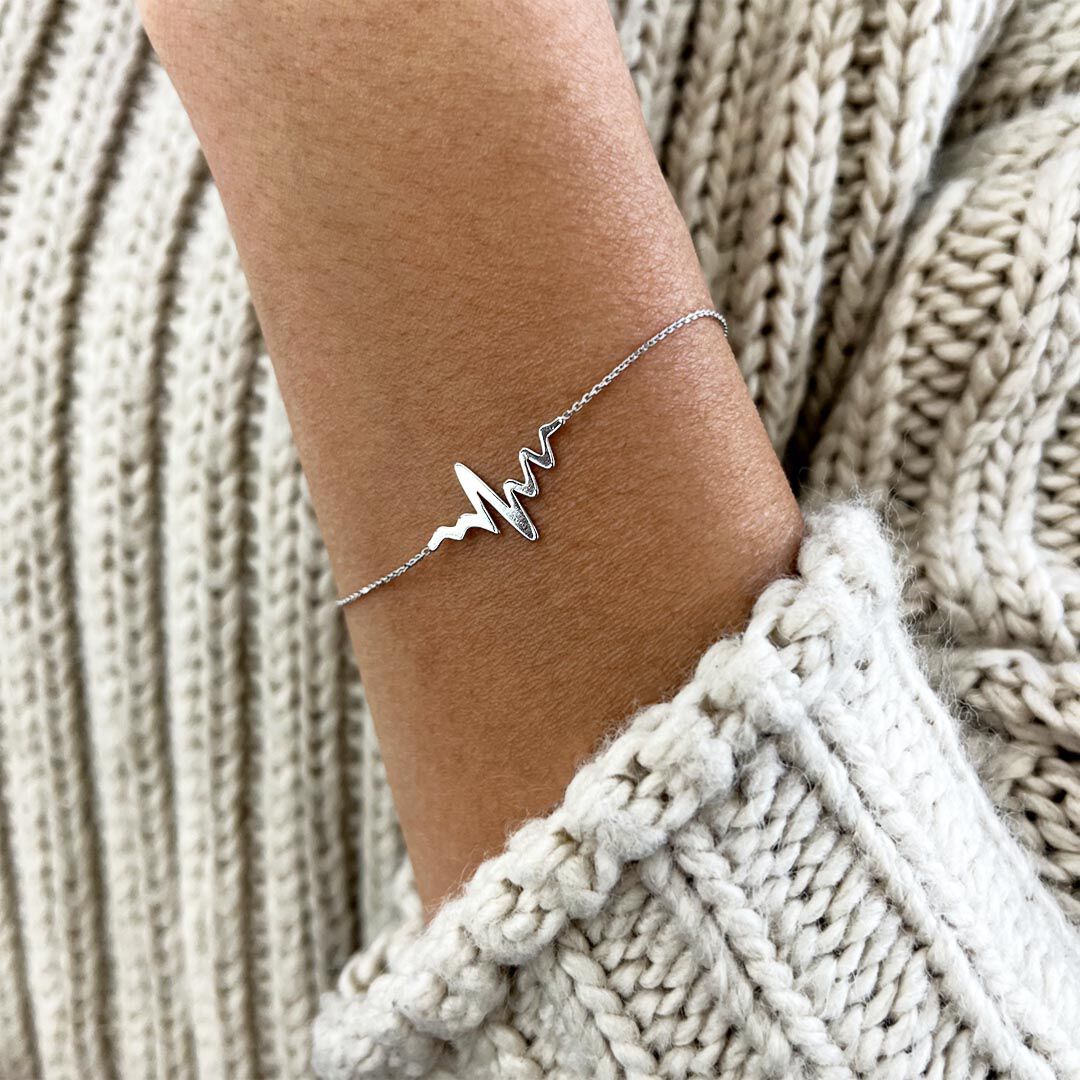 Heartbeat Chain Bracelet