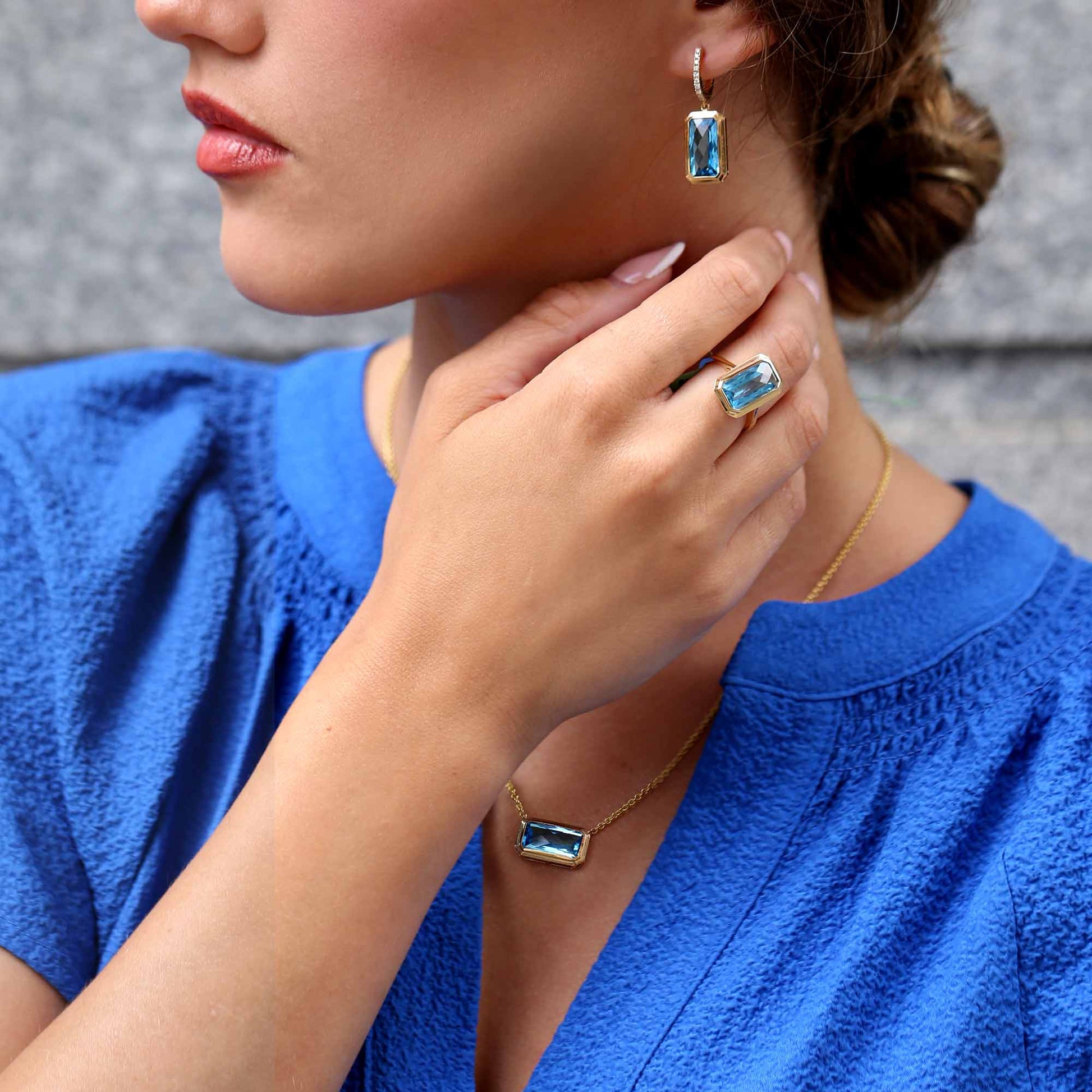 Hera Blue Topaz Bezel Necklace